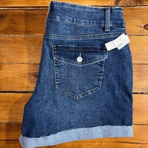 Maurices m jeans Shorts Women 16 (Fits 35x5) Blue Denim Original Fit Stretch NEW